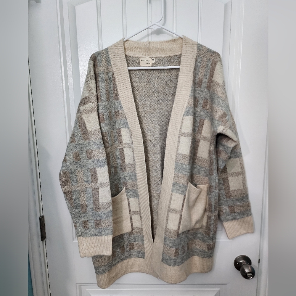 NWOT Dreamers Beige and Gray Women's Cardigan, Size Medium/Large